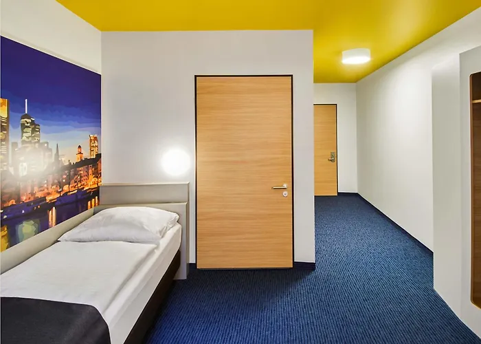 Otel Frankfurt-hbf 3*